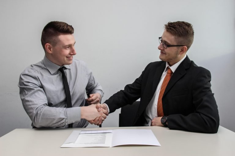 logiciel gestion contrats