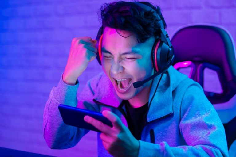 Gaming : comment faire des économies sur votre forfait mobile ?